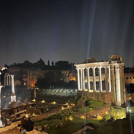 Shabby Roman Studio- Ai Fori Imperiali Exterior photo