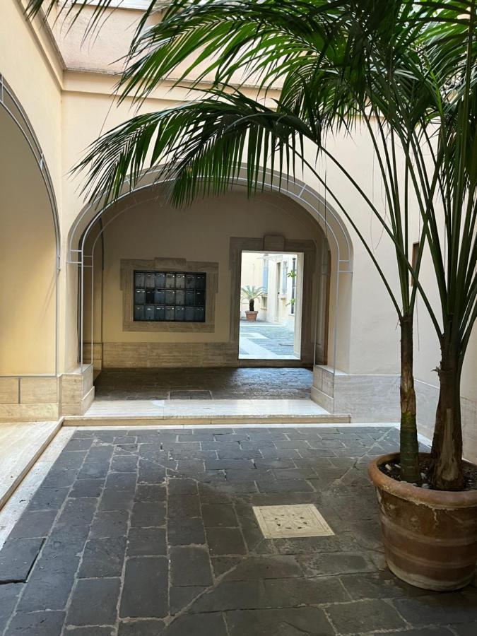 Shabby Roman Studio- Ai Fori Imperiali Exterior photo