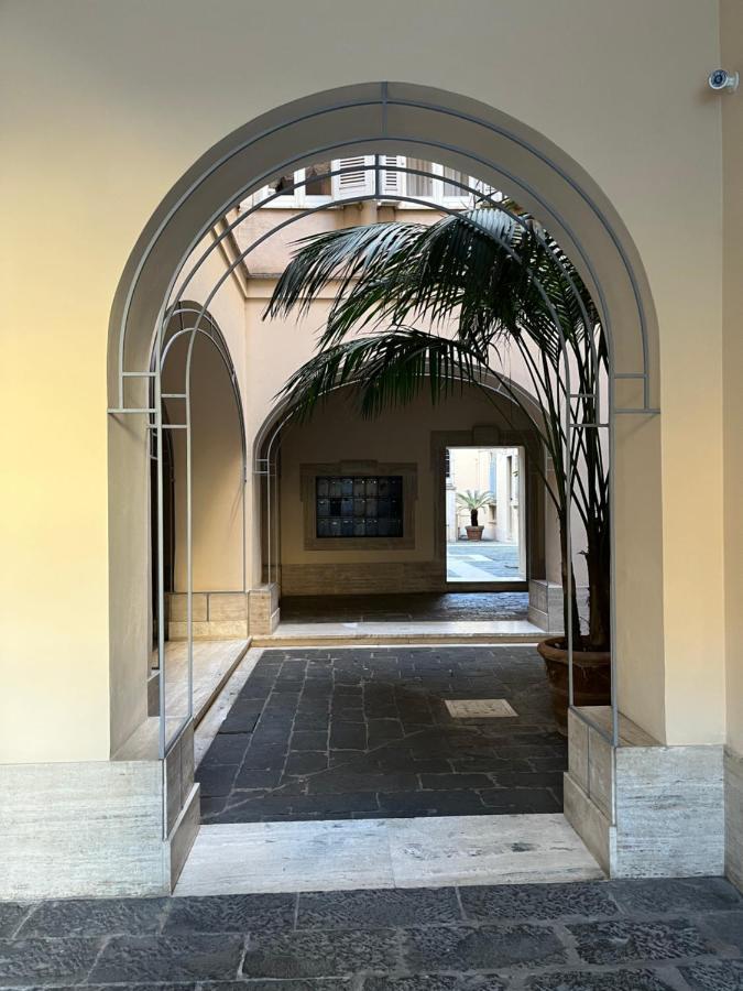 Shabby Roman Studio- Ai Fori Imperiali Exterior photo